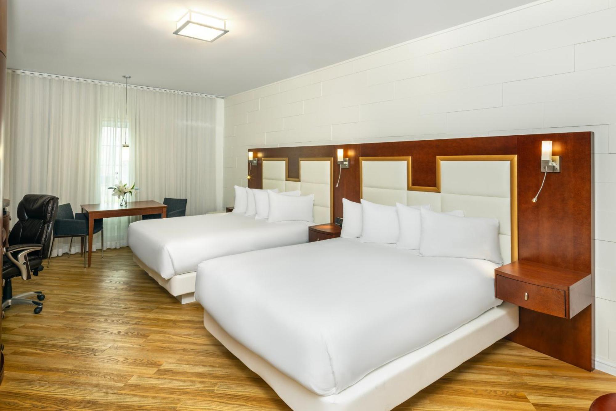 Les De Laviolette Ascend Collection Hotel